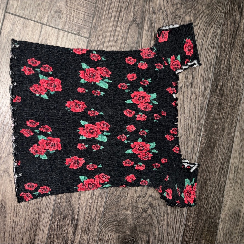 Vintage Hollister Black and Red Floral Ribbed Top Small